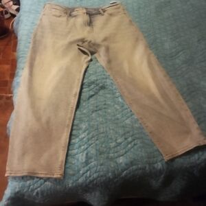 Light‎ Wash Denim Jeans